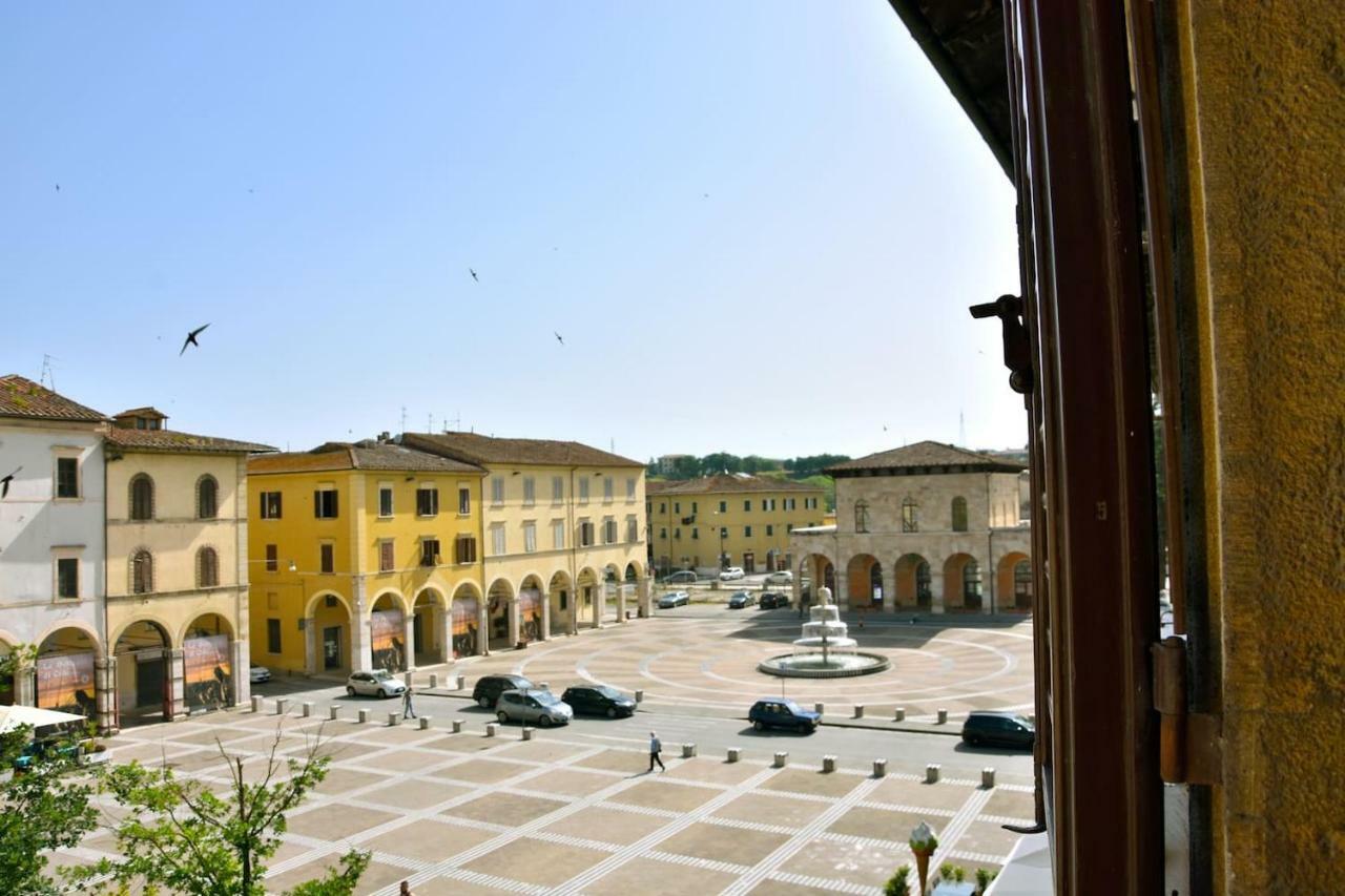 Piazza Arnolfo 1932 Apartment Colle Val D'Elsa Bagian luar foto