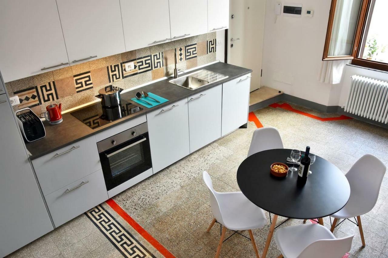 Piazza Arnolfo 1932 Apartment Colle Val D'Elsa Bagian luar foto