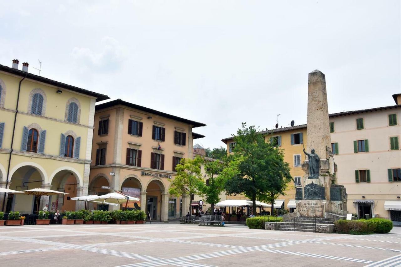 Piazza Arnolfo 1932 Apartment Colle Val D'Elsa Bagian luar foto